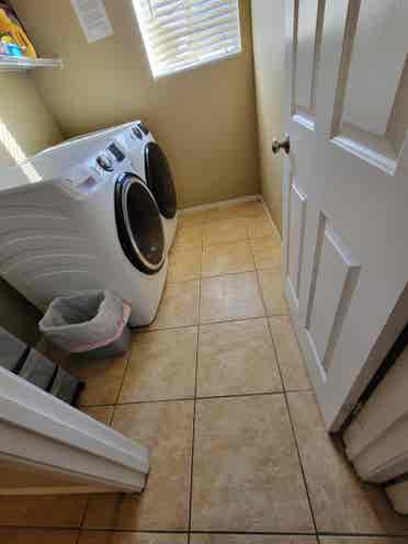 Looking for roommates