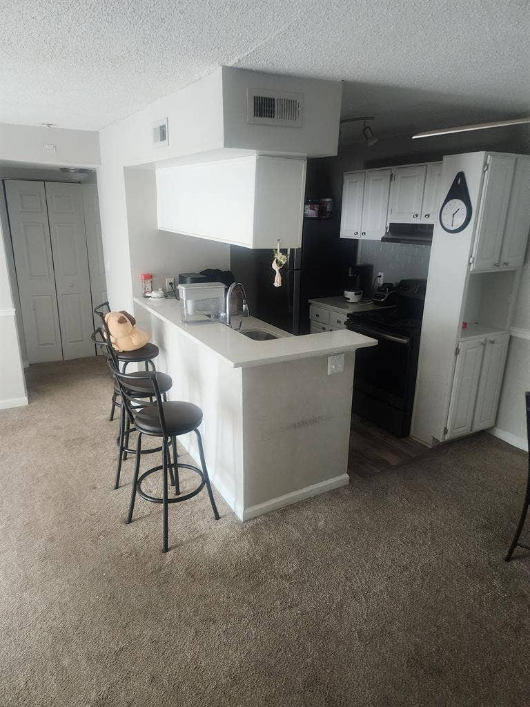 $ utilities and internet incl.