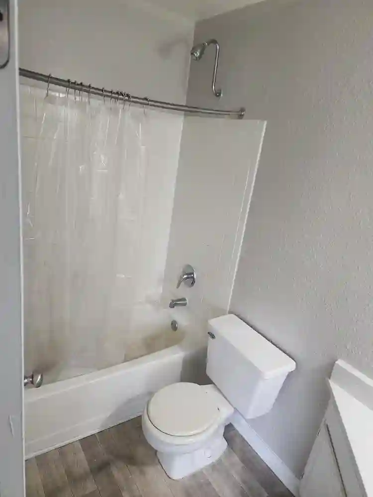 $ utilities and internet incl.