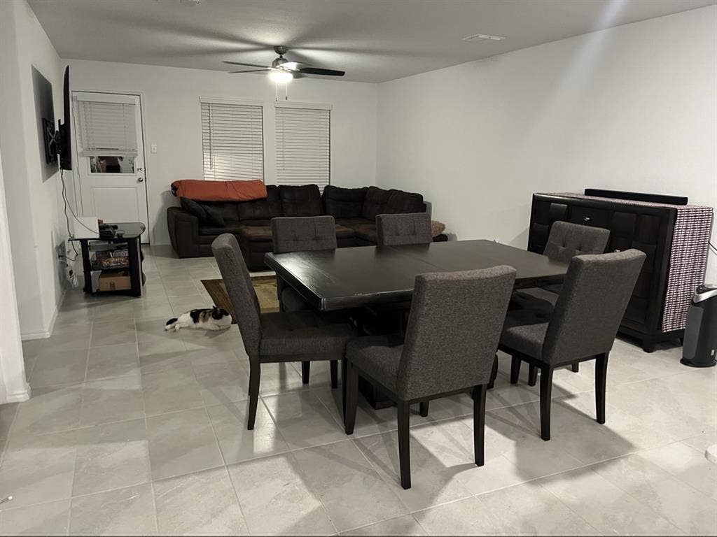 Master Bedroom, Private Bathroom