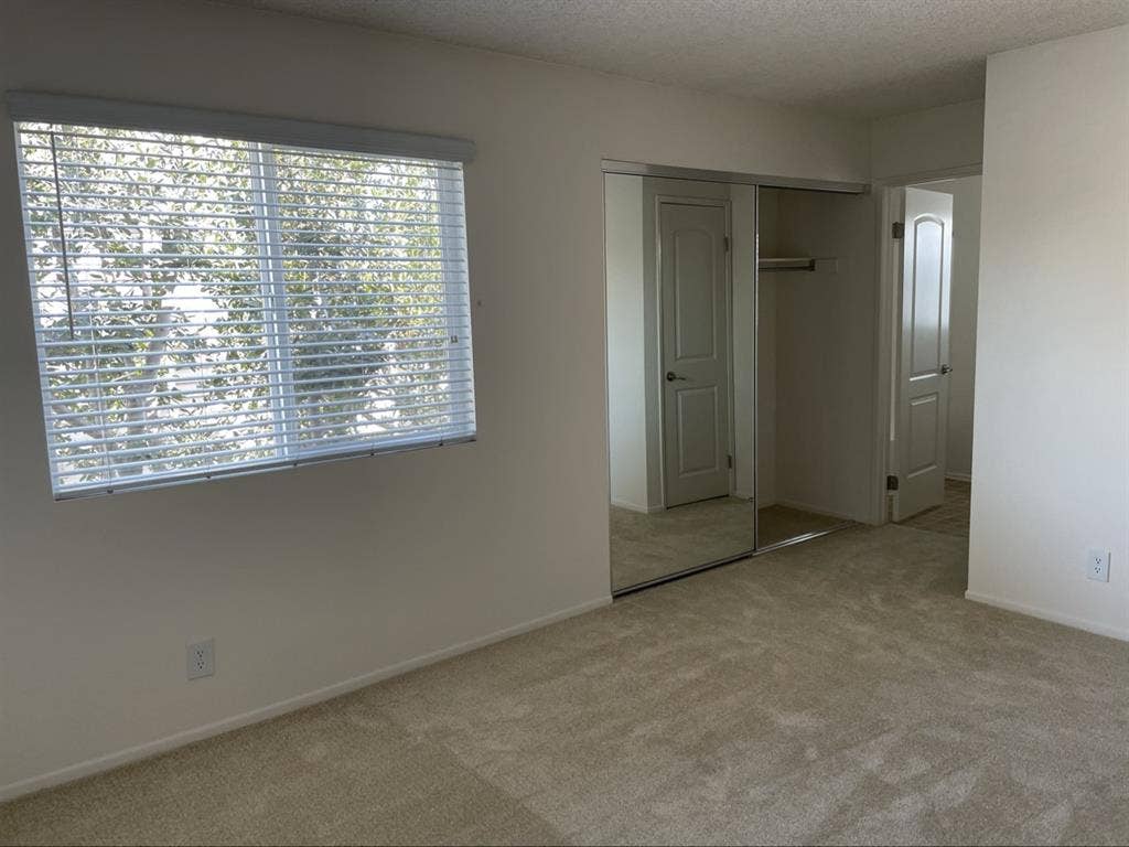 bath apartment in Irvine
