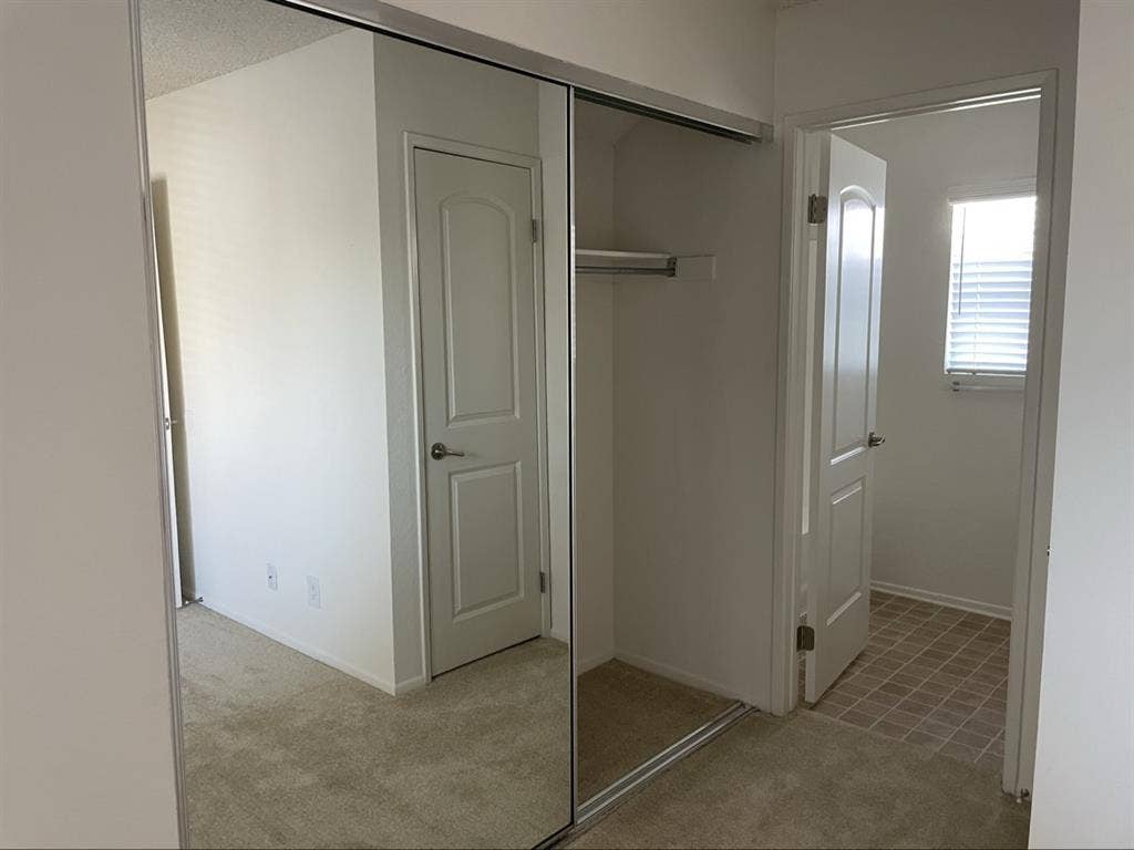 bath apartment in Irvine