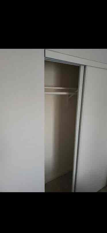 Room for Rent in 3 bedroom house