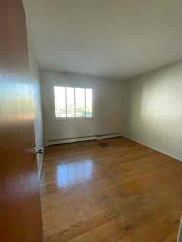 Room for rent /village of New Paltz