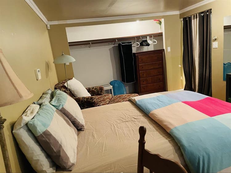 Private Room For Rentt