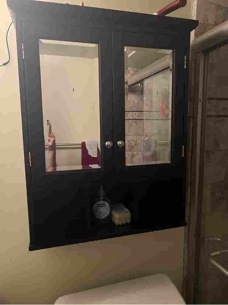 Room for rent in Falls Church VA