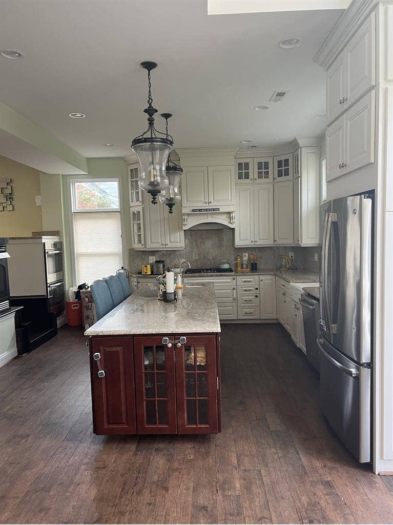 Room for rent in Falls Church VA
