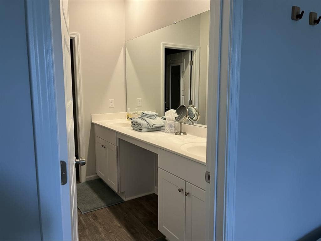 have a few rooms to rent!
