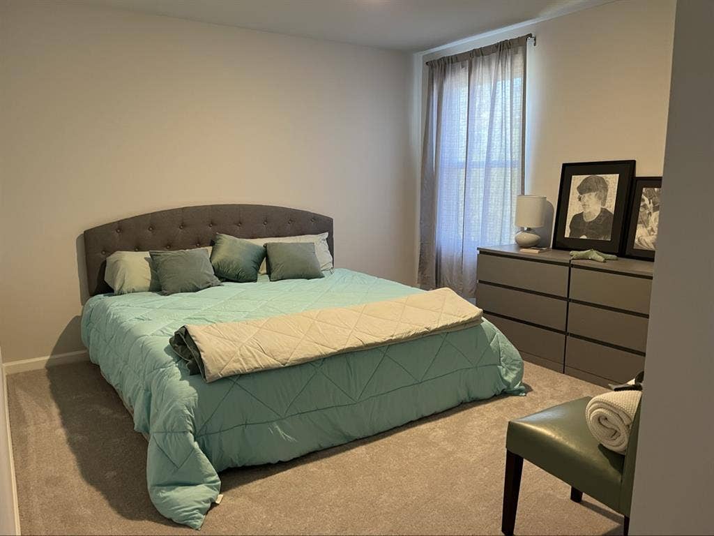 have a few rooms to rent!