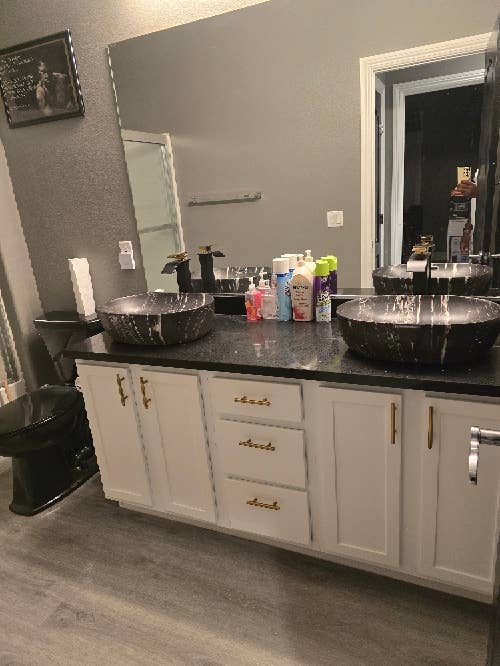 FURNISHED ROOM FOR RENT