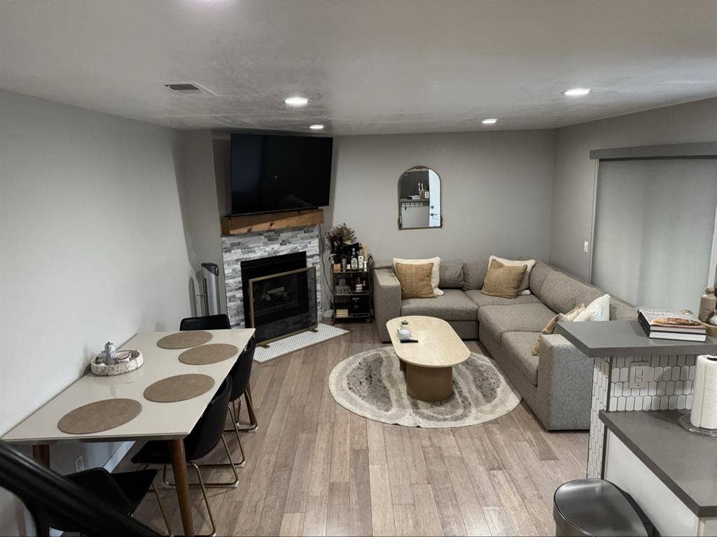 Condo in west side Costa Mesa!