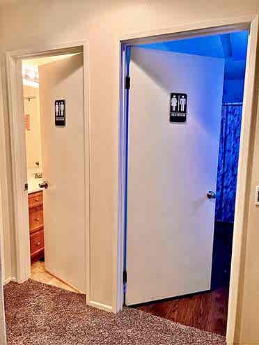 FURNISHER ROOM SHARE BATH