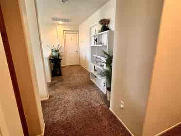 FURNISHER ROOM SHARE BATH
