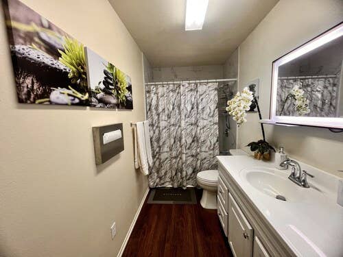 FURNISHER ROOM SHARE BATH