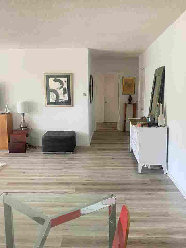 PRIVATE BEDROOM & PRIVATE BATHROOM