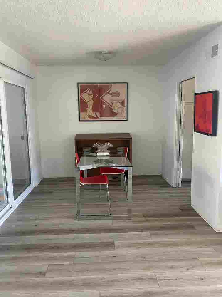 PRIVATE BEDROOM & PRIVATE BATHROOM