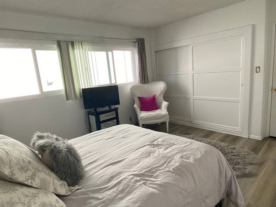 PRIVATE BEDROOM & PRIVATE BATHROOM