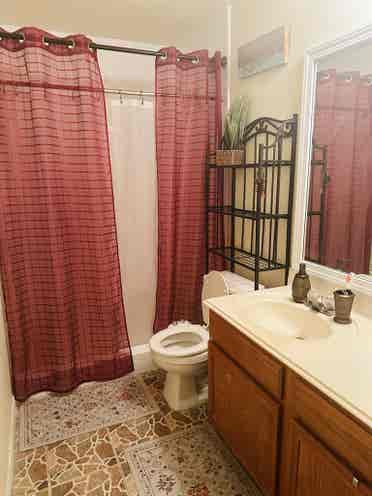 Room to rent. Home to share .