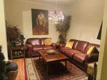 Room to rent. Home to share .