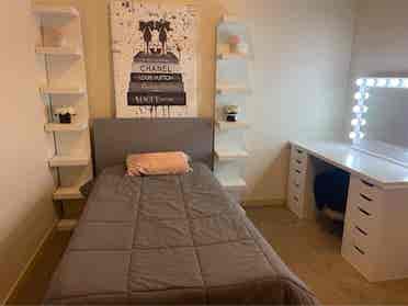 Santa Rosa Apt, Room for Rent