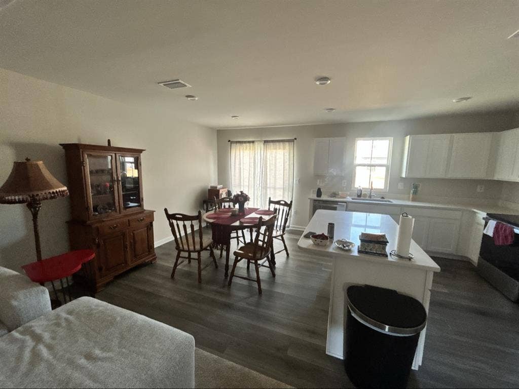 Room in a 3bd townhome for rent.