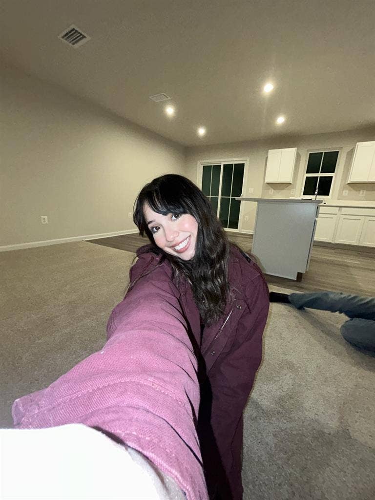 Room in a 3bd townhome for rent.