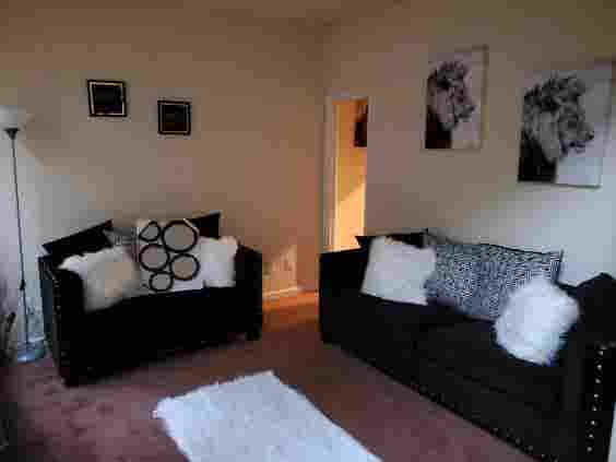 Large room for rent