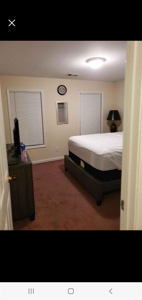Large room for rent