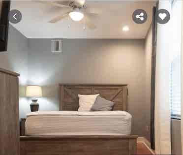 Uptown one bedroom apartment