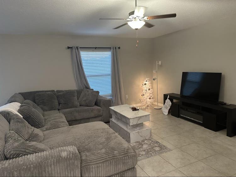 2 rooms for rent in zephyrhills