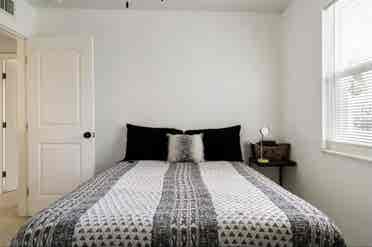 Peaceful Furnished Room