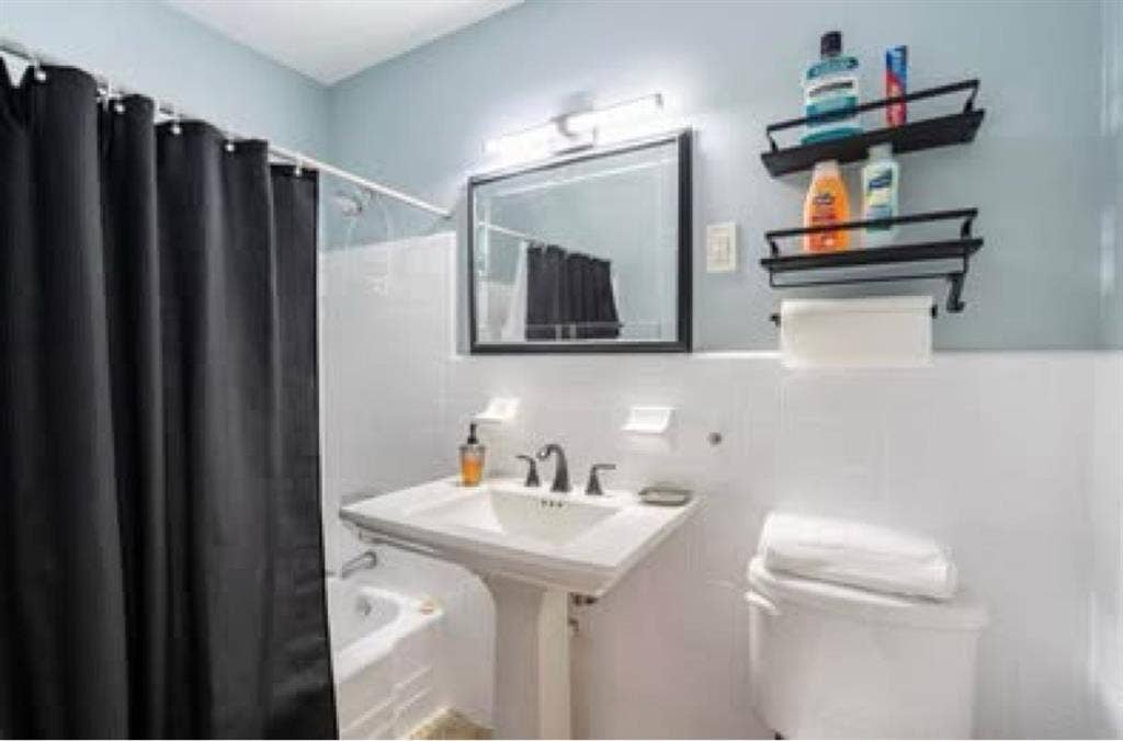 Peaceful Furnished Room