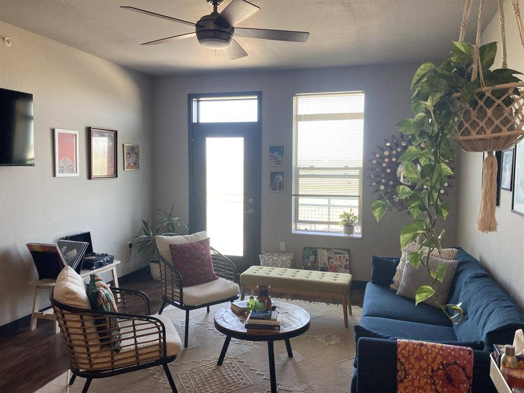 Sublease: Baths Apartment