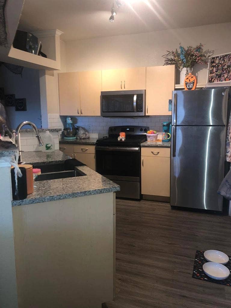 Huge Master bedroom/private bath