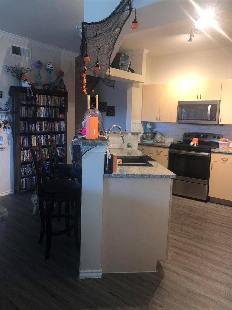 Huge Master bedroom/private bath