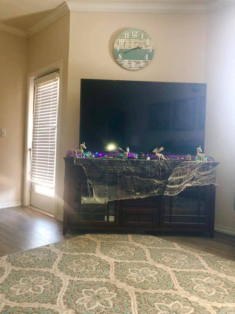 Huge Master bedroom/private bath