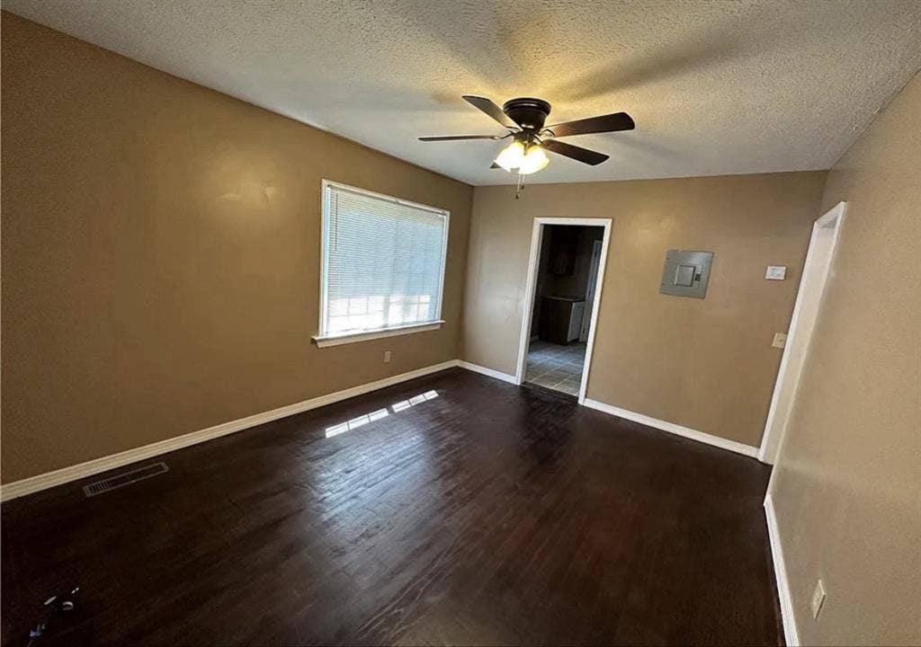 House close to campus