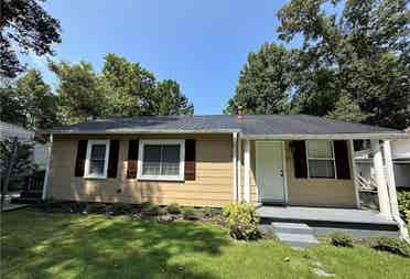 House close to campus