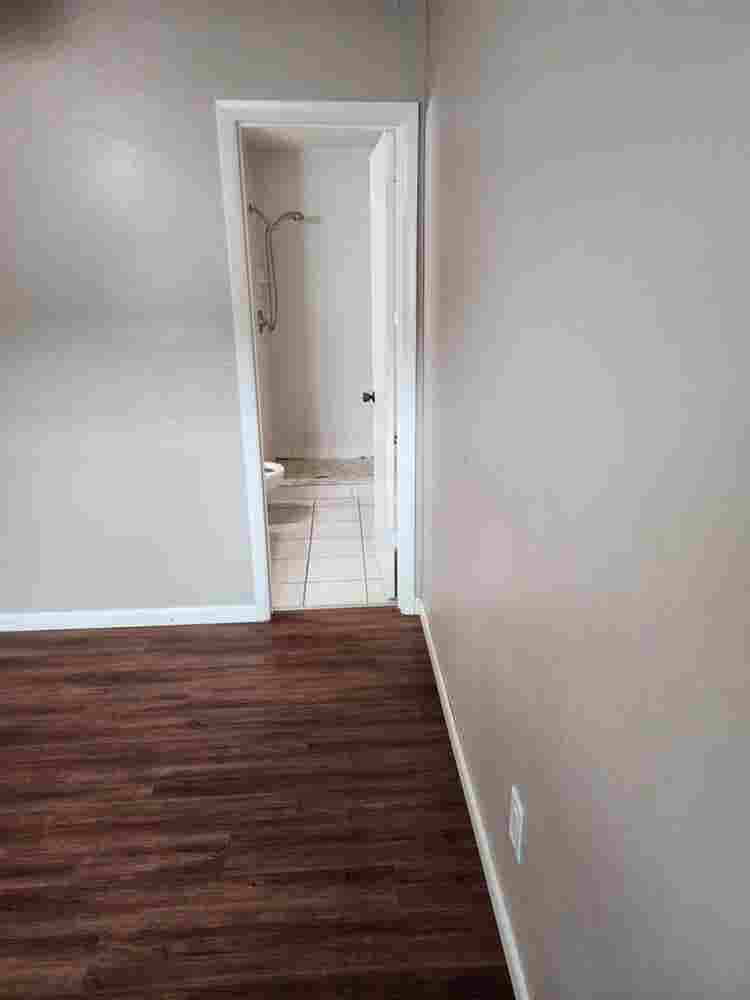 Master bedroom for rent
