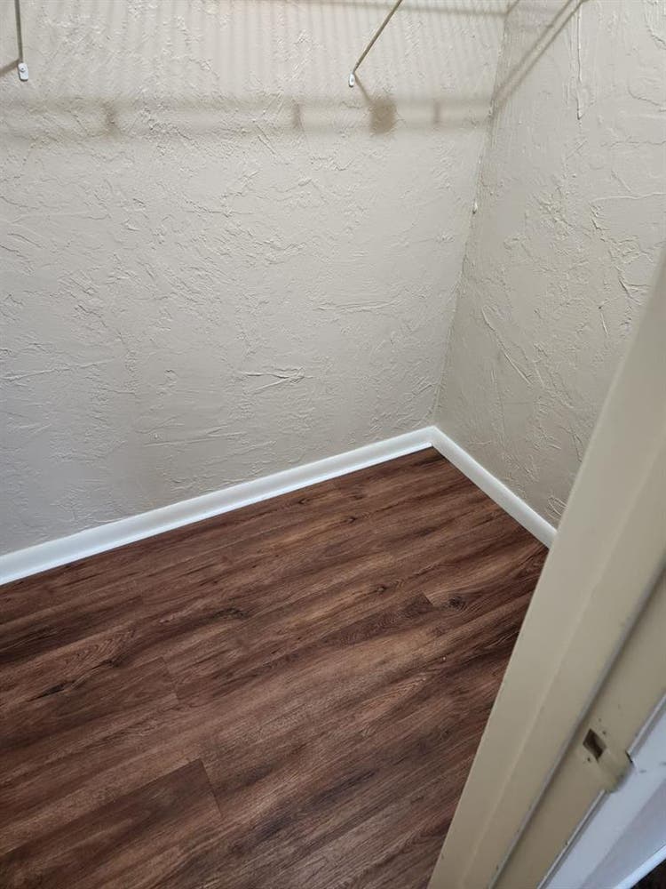 Master bedroom for rent