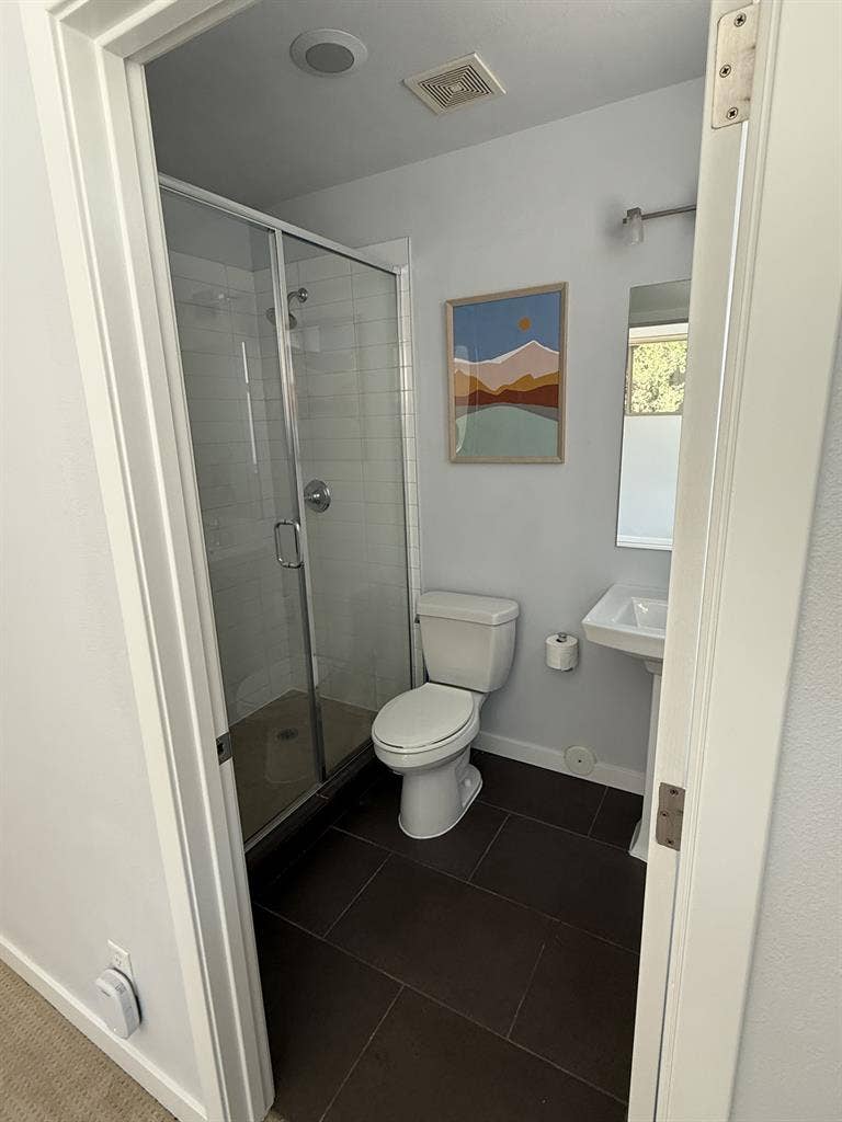 1 room + private attached bath