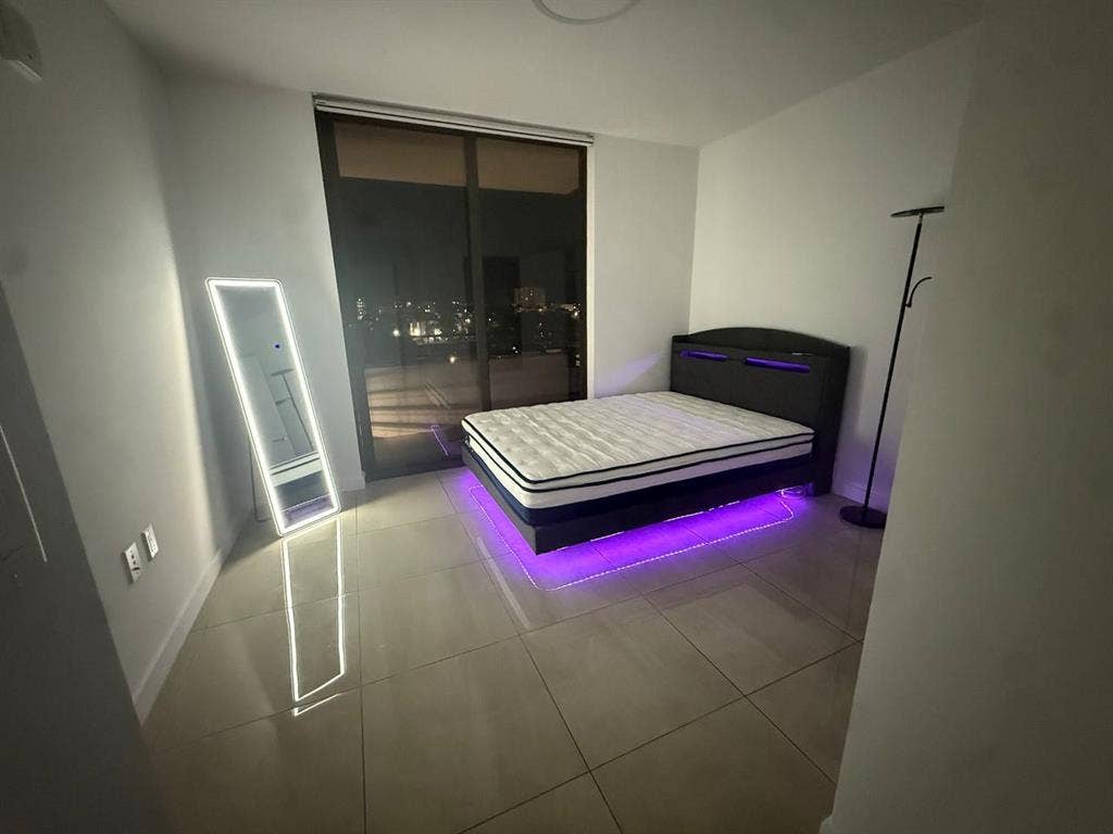 Master bedroom Downtown Miami