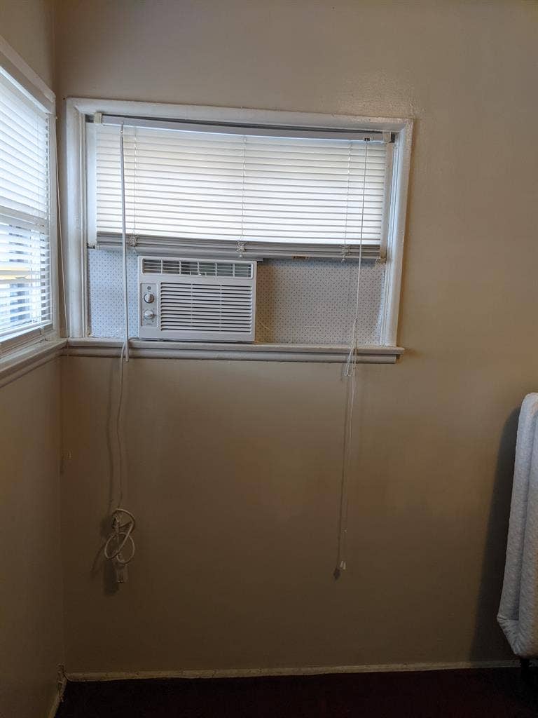 Room for Rent in a House