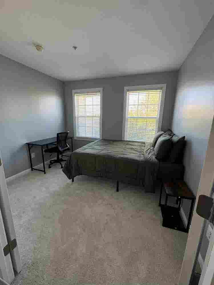 Fully Furnished Rooms for Rent!