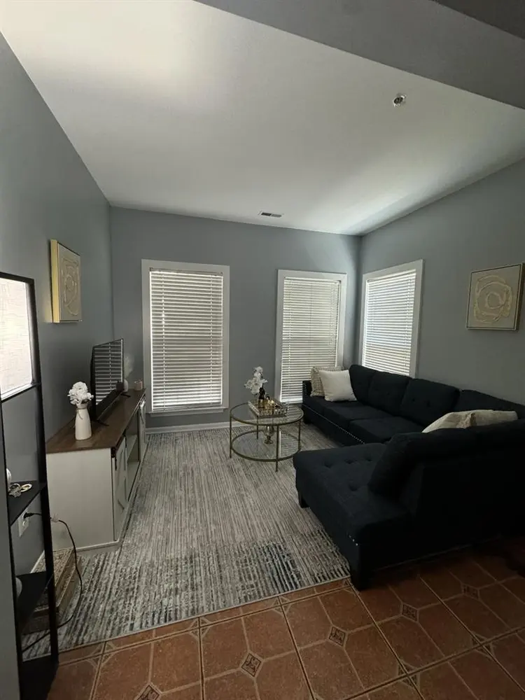 Fully Furnished Rooms for Rent!