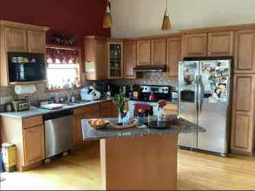 suite, private entrance and parking