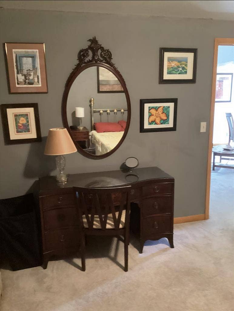 suite, private entrance and parking