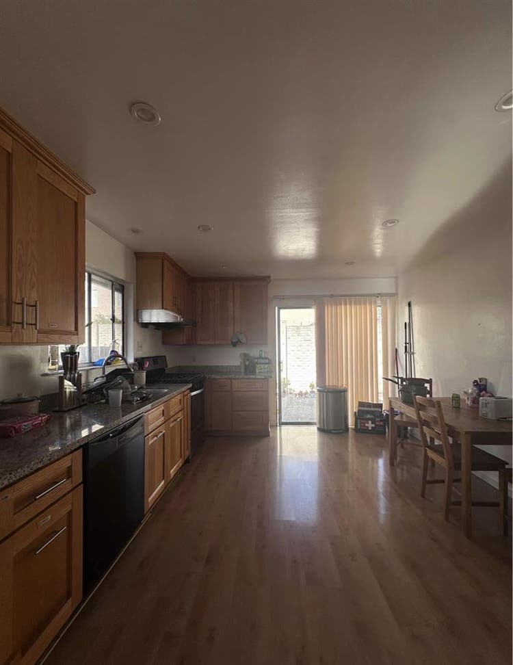 Small Room For Rent