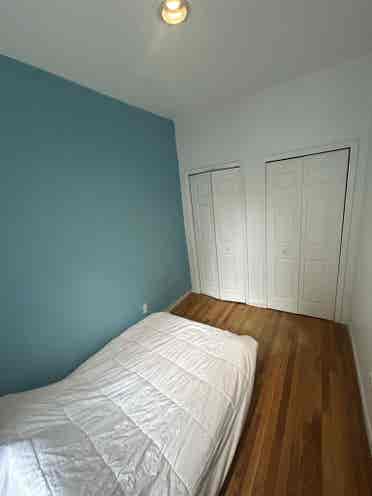 Room in UES/Close to the park
