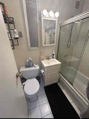 Room in UES/Close to the park